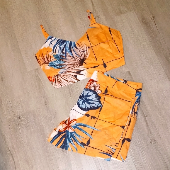 Xl (12) - 2 piece, short set - Picture 2 of 6